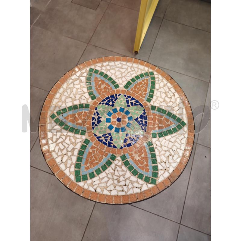 TAVOLINO TONDO MOSAICO COLOR | Mercatino dell'Usato Roma eur 2