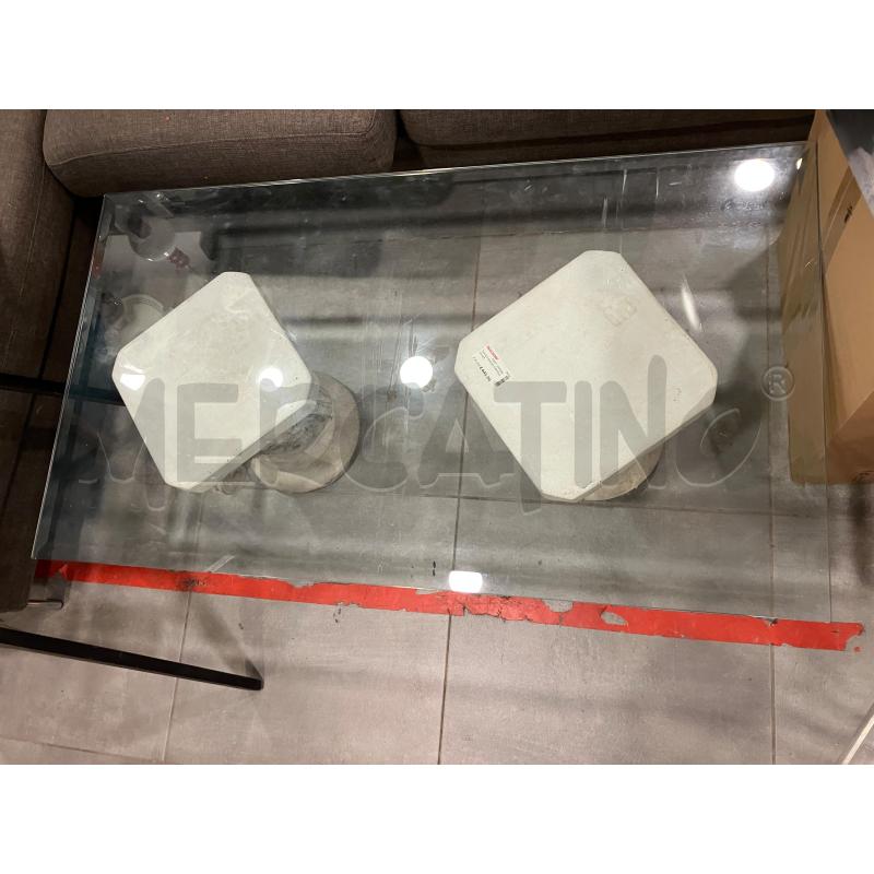 TAVOLO BASSO CAPITELLI P/VET | Mercatino dell'Usato Roma eur 3