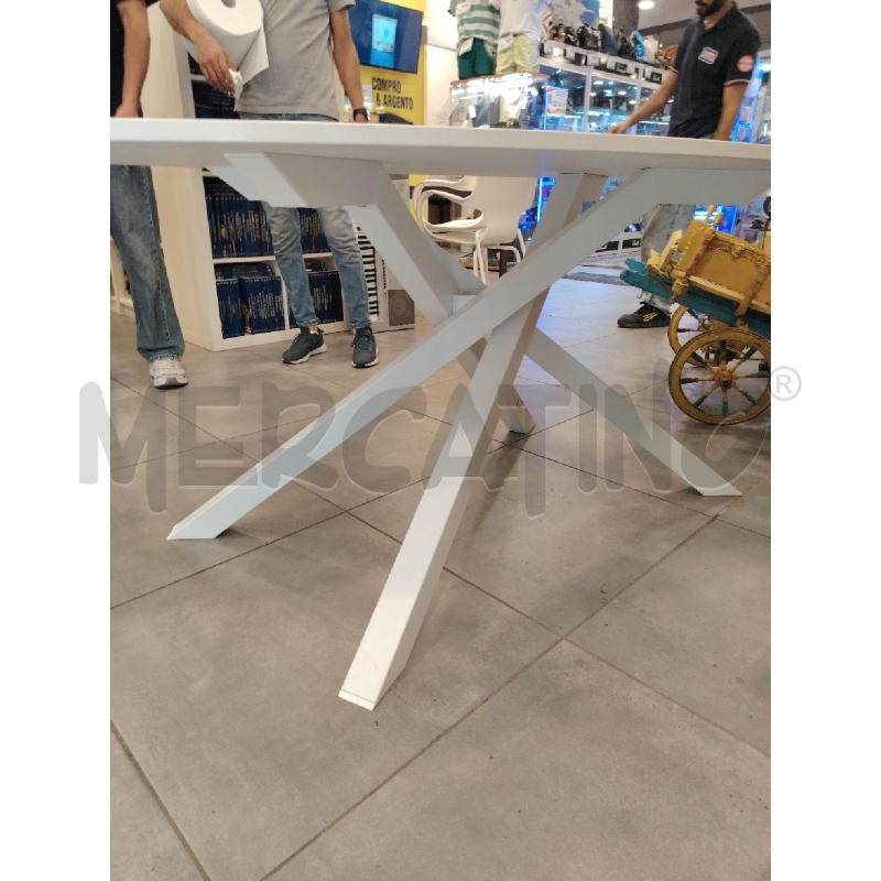 TAVOLO BIA OVALE B/MET | Mercatino dell'Usato Roma eur 3