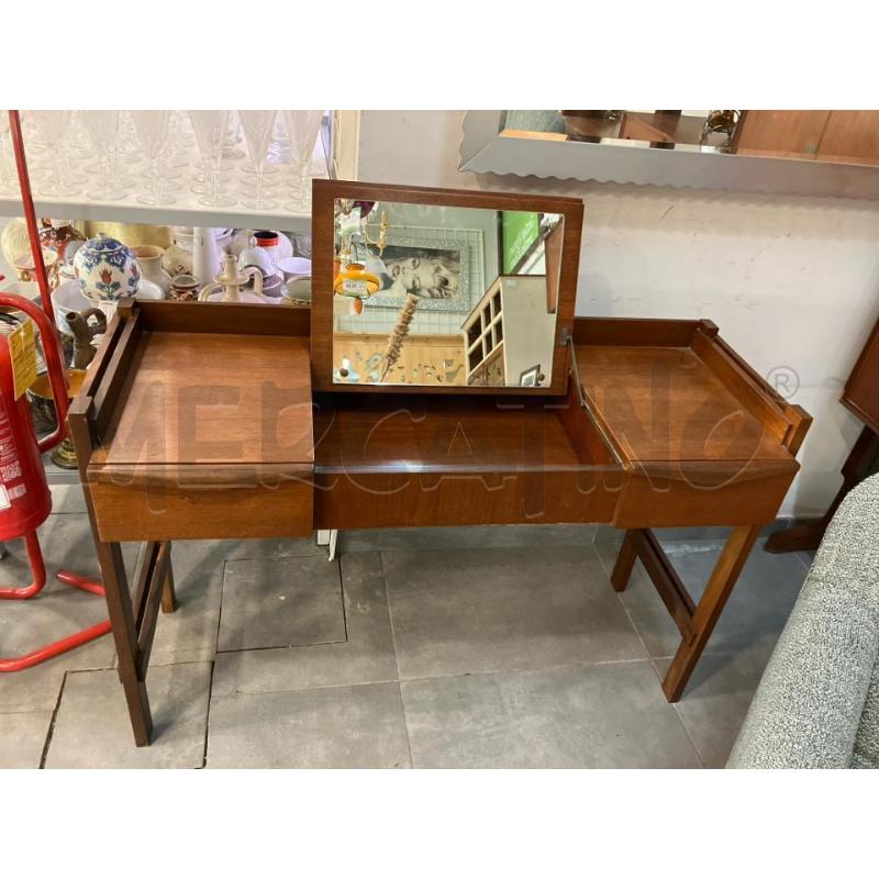 TAVOLO DA TOILETTE DANESE IN TEAK | Mercatino dell'Usato Roma eur 1
