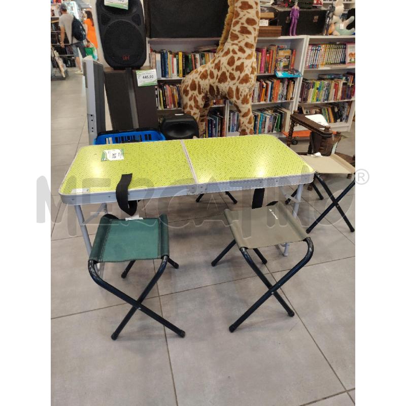 TAVOLO E SGABELLI DA CAMPEGGIO | Mercatino dell'Usato Roma eur 2