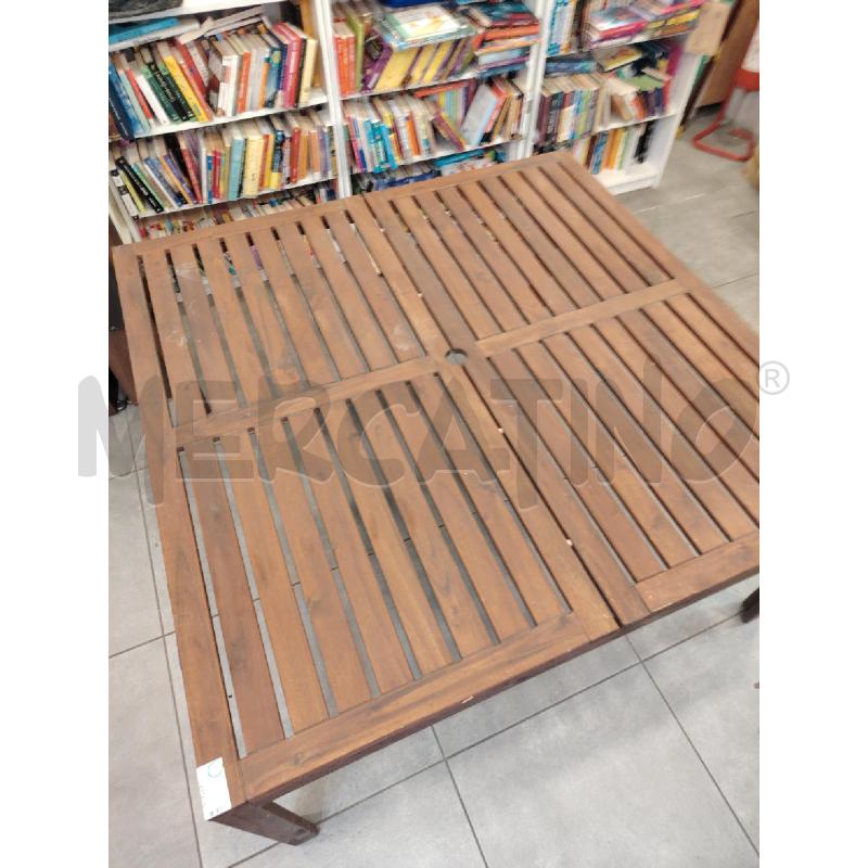 TAVOLO LEGNO DA ESTERNO 140X140 | Mercatino dell'Usato Roma eur 2