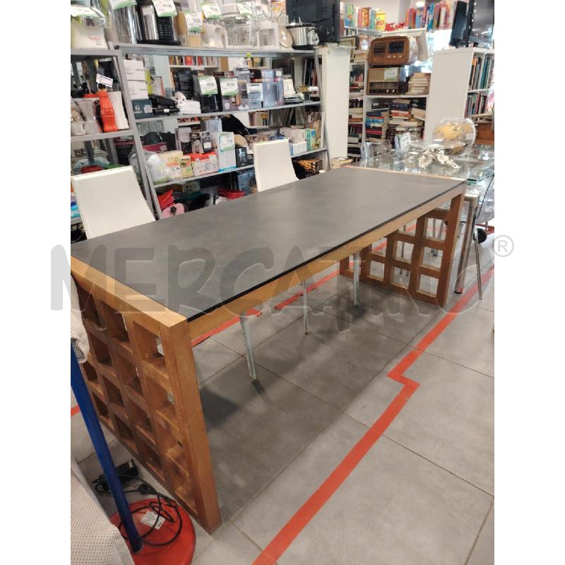 TAVOLO SCRIVANIA PIANO AREDESIA | Mercatino dell'Usato Roma eur 1