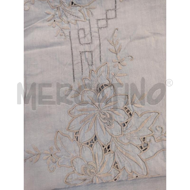 TOVAGLIA AZZURRA DA 12 RICAMATA | Mercatino dell'Usato Roma eur 2