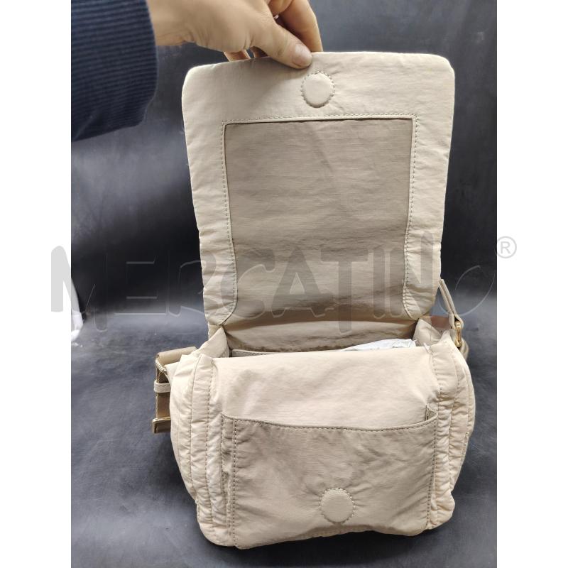 TRACOLLA OLTRE BEIGE TESSUTO ETICHETTA | Mercatino dell'Usato Roma eur 3