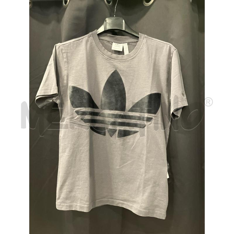 T SHIRT D ADIDAS GRI LOGO NE | Mercatino dell'Usato Roma eur 1