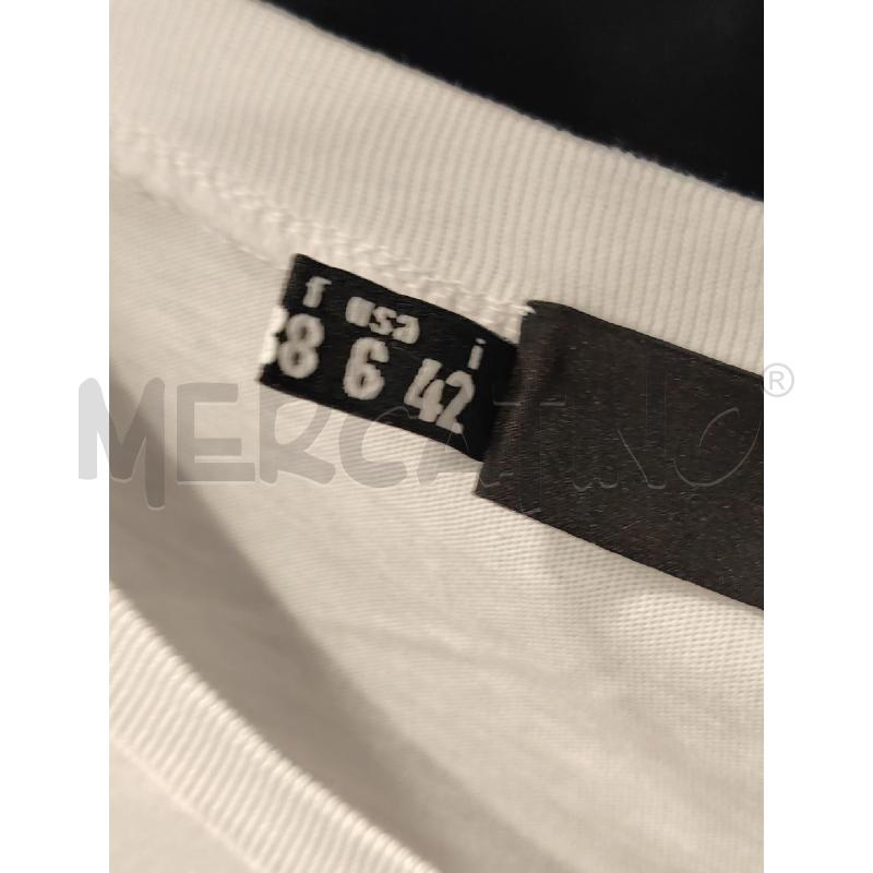 T SHIRT D MOSCHINO BIA INIZIALI RAGAZZE | Mercatino dell'Usato Roma eur 2