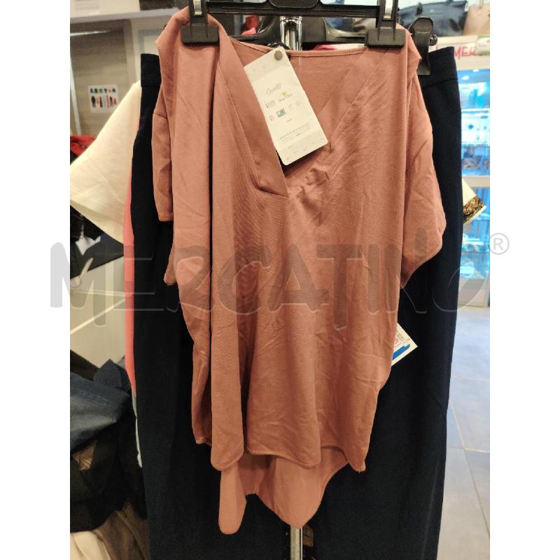 T SHIRT D OSCALITO RS ETICHETTA | Mercatino dell'Usato Roma eur 1