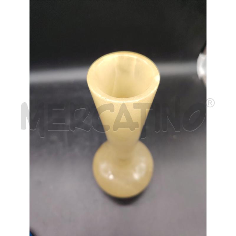 VASO ALABASTRO COLLO STRETTO | Mercatino dell'Usato Roma eur 3