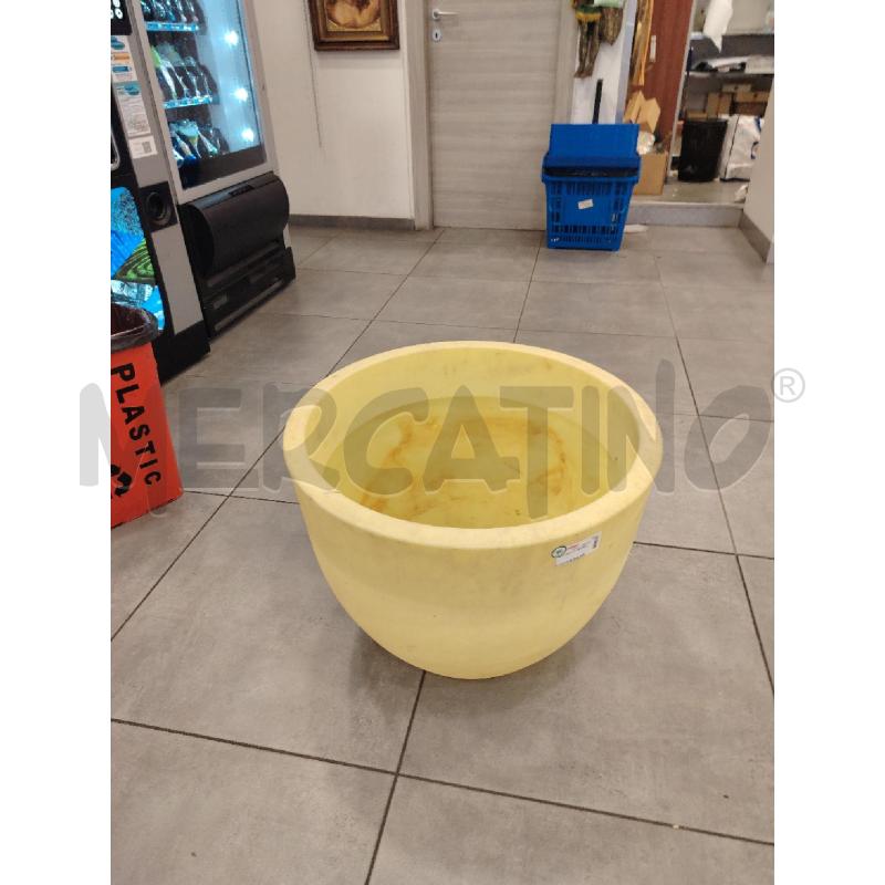 VASO GIALLO GRANDE | Mercatino dell'Usato Roma eur 3