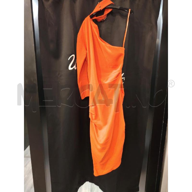 VESTITO D ELISABETTA FRANCHI ALA MONOSPALLA  | Mercatino dell'Usato Roma eur 5
