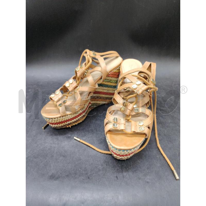ZEPPA GUESS MARR BORCHIE DOR PARA PAGLIA COLOR | Mercatino dell'Usato Roma eur 1