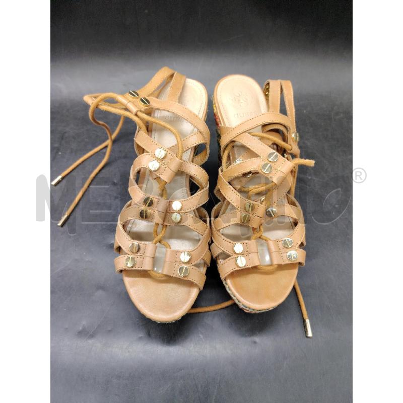 ZEPPA GUESS MARR BORCHIE DOR PARA PAGLIA COLOR | Mercatino dell'Usato Roma eur 2