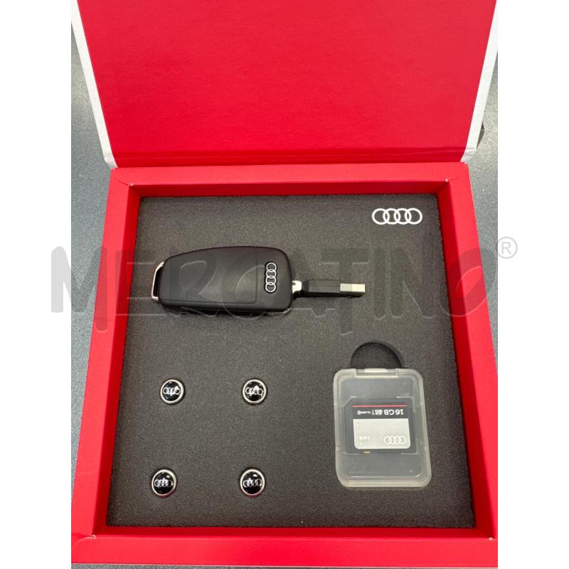 ACCESSORIO COLLEZIONE AUDI CHIAVETTA USB + COPRI VALVOLA | Mercatino dell'Usato Colleferro 3