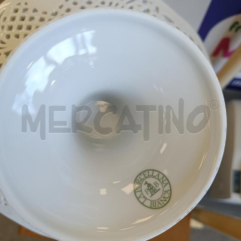 ALZATINA PER DOLCI LA PORCELLANA BIANCA  | Mercatino dell'Usato Colleferro 3