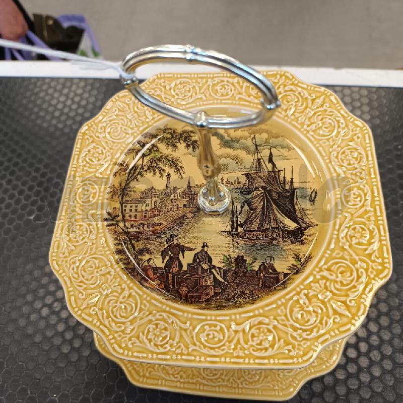ALZATINA ROYAL STAFFORDSHIRE CERAMICS ENGLAND  | Mercatino dell'Usato Colleferro 2