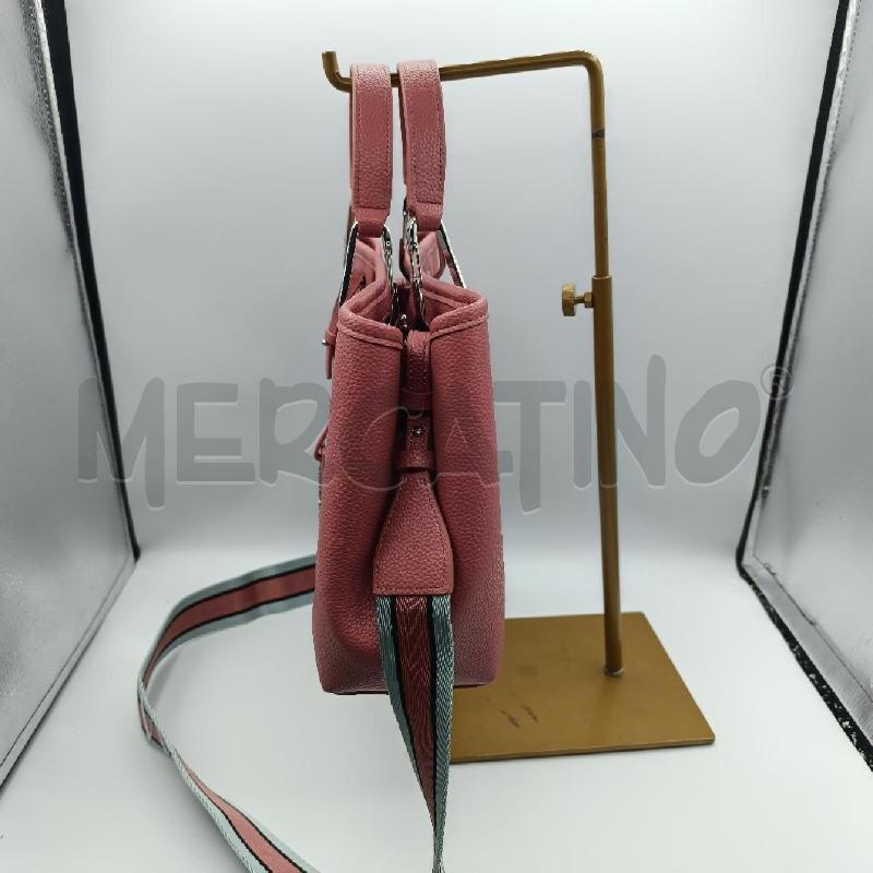 BORSA DONNA EMPORIO ARMANI ROSA NUOVA CON TRACOLLA SCRITTE | Mercatino dell'Usato Colleferro 3