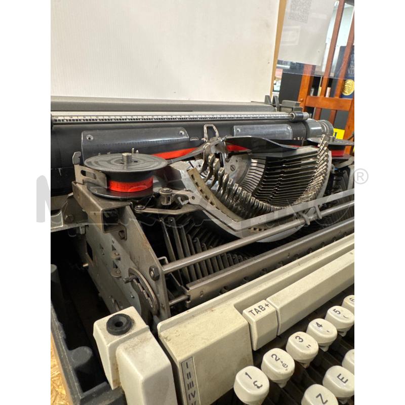 MACCHINA DA SCRIVERE OLIVETTI LINEA 98  | Mercatino dell'Usato Colleferro 4