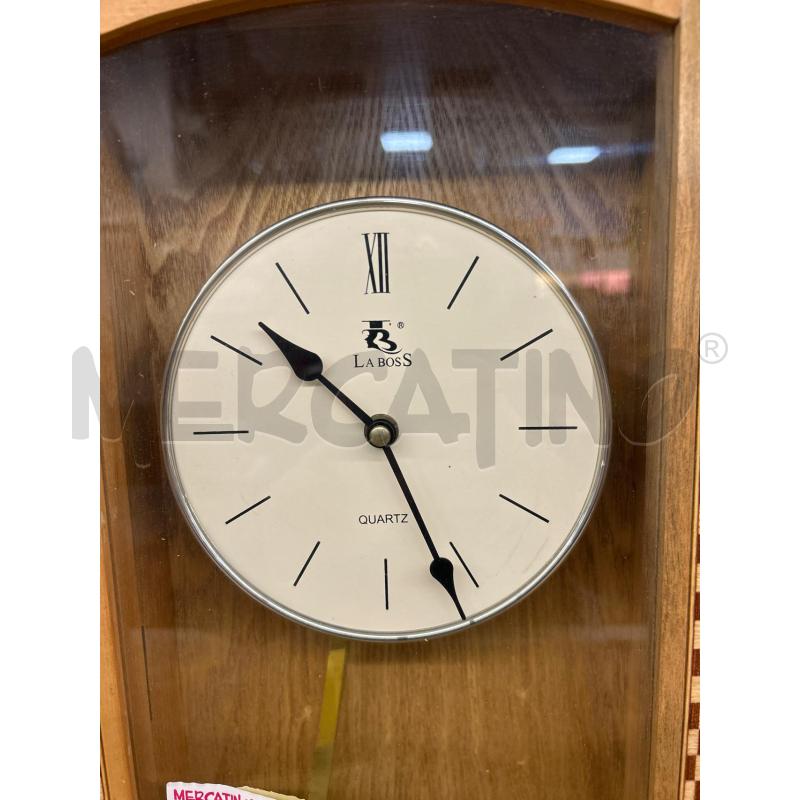 OROLOGIO A PENDOLO AL QUARZO LEGNO CHIARO INTARSI QUADRETTATI | Mercatino dell'Usato Colleferro 2