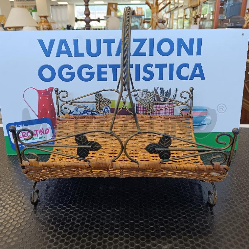 PORTA RIVISTE IN METALLO E VIMINI | Mercatino dell'Usato Colleferro 1