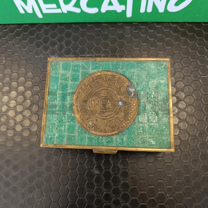 SCATOLINA PORTA OGGETTI PERUVIANA MOSAICO ACQUA MARINA ED OTTONE | Mercatino dell'Usato Colleferro 2