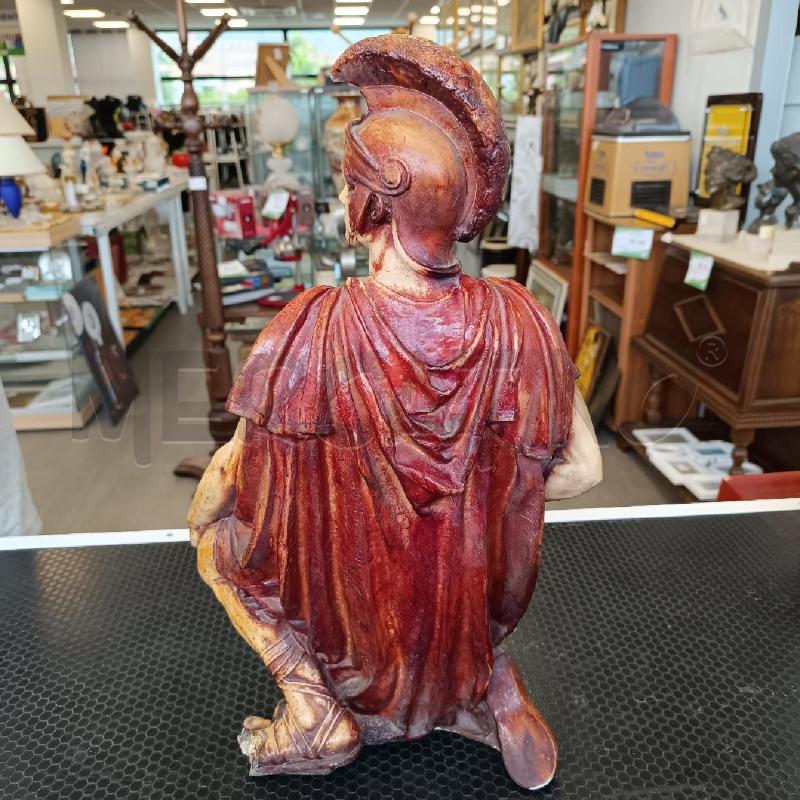 SCULTURA CENTURIONE ROMANO IN RESINA PIEDE DIFETTATO ALTEZZA CIRCA 60 CM | Mercatino dell'Usato Colleferro 4