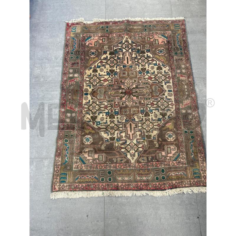 TAPPETO STILE PERSIANO 105X145 CM | Mercatino dell'Usato Colleferro 1