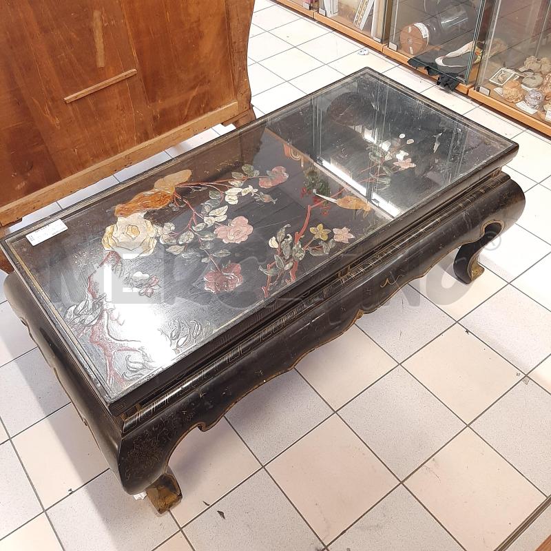 TAVOLO BASSO NERO INTARSIATO ETNICO | Mercatino dell'Usato Colleferro 3