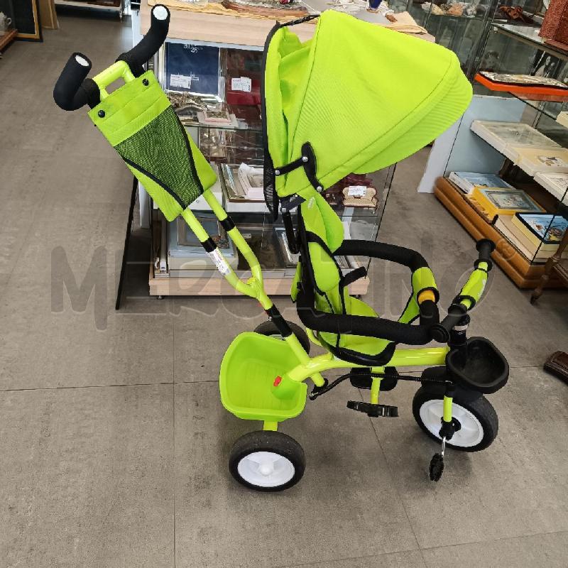 TRICICLO VERDE  CON PARASOLE | Mercatino dell'Usato Colleferro 1