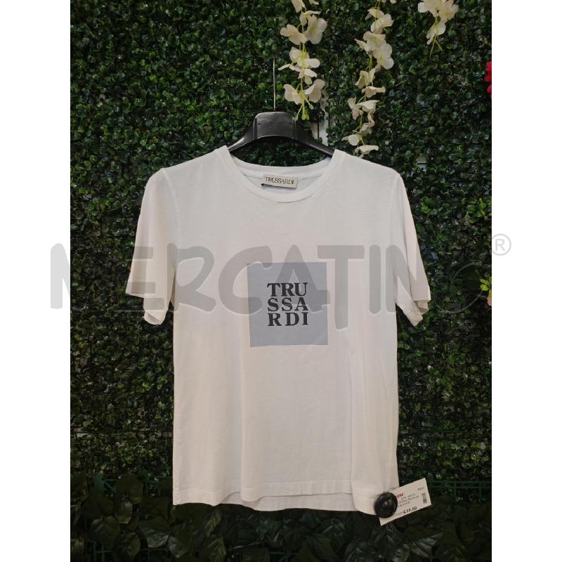 T SHIRT DONNA TRUSSARDI BIANCA SCRITTA RIQUADRO | Mercatino dell'Usato Colleferro 1