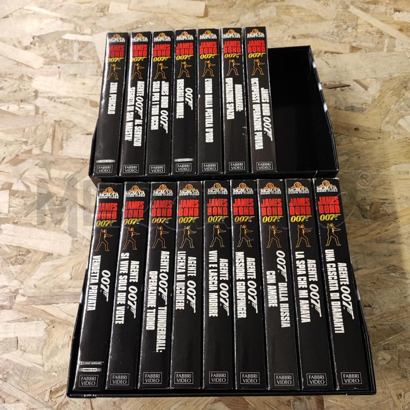 VHS JAMES BOND 007 16 VOL | Mercatino dell'Usato Colleferro 1