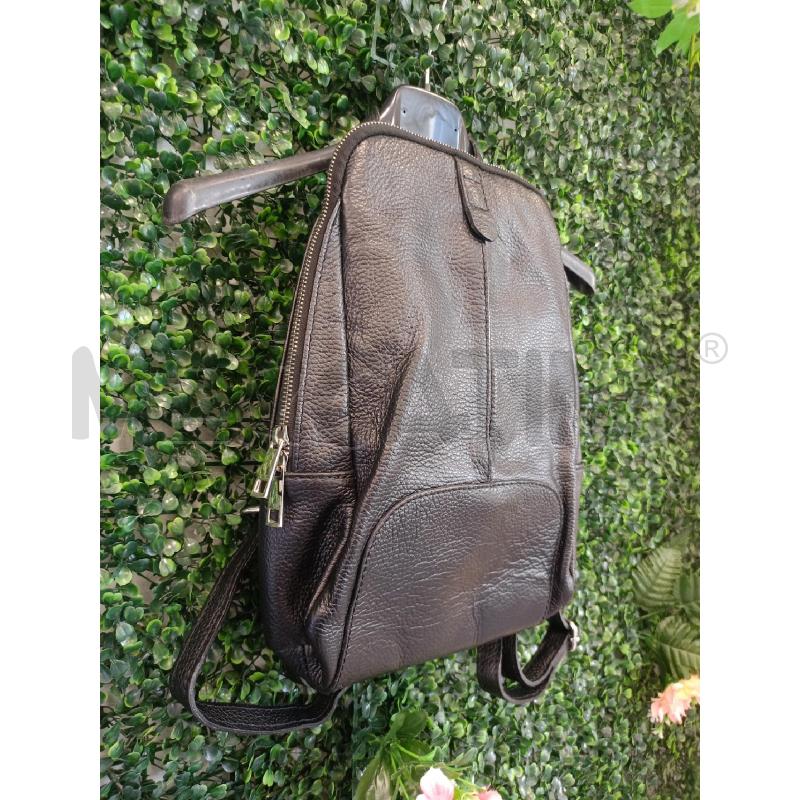 ZAINO DONNA VERA PELLE NERO ZIP CENTRALE | Mercatino dell'Usato Colleferro 2