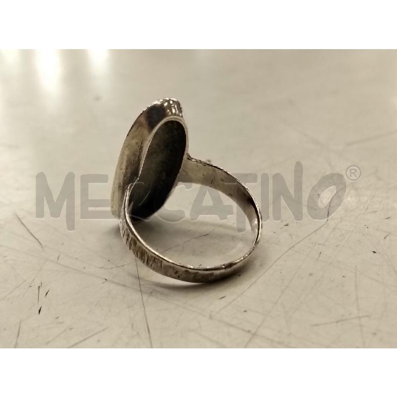 ANELLO ARG OVALE C RILIEVO FIGURE | Mercatino dell'Usato Roma portonaccio 2