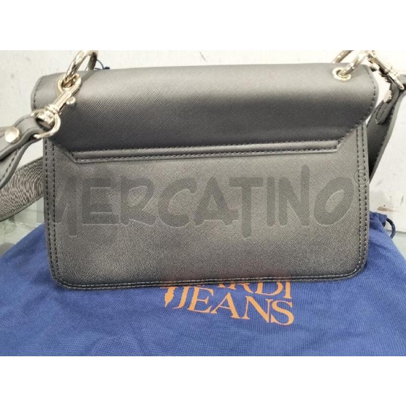 BORSA DONNA TRUSARD GRIGIO | Mercatino dell'Usato Roma portonaccio 3