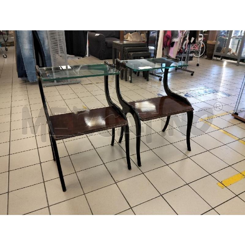 COMODINI COPPIA MID CENTURY C VETRO C ALCUNI DIFETTI ESTETICI | Mercatino dell'Usato Roma portonaccio 1