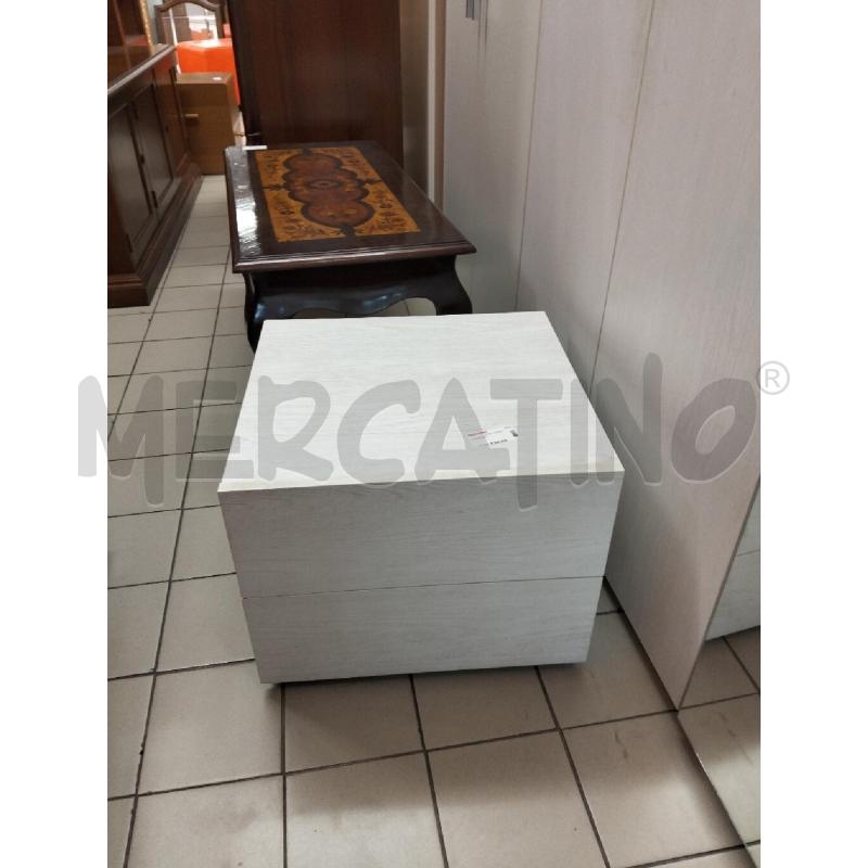 COMODINO  | Mercatino dell'Usato Roma portonaccio 1