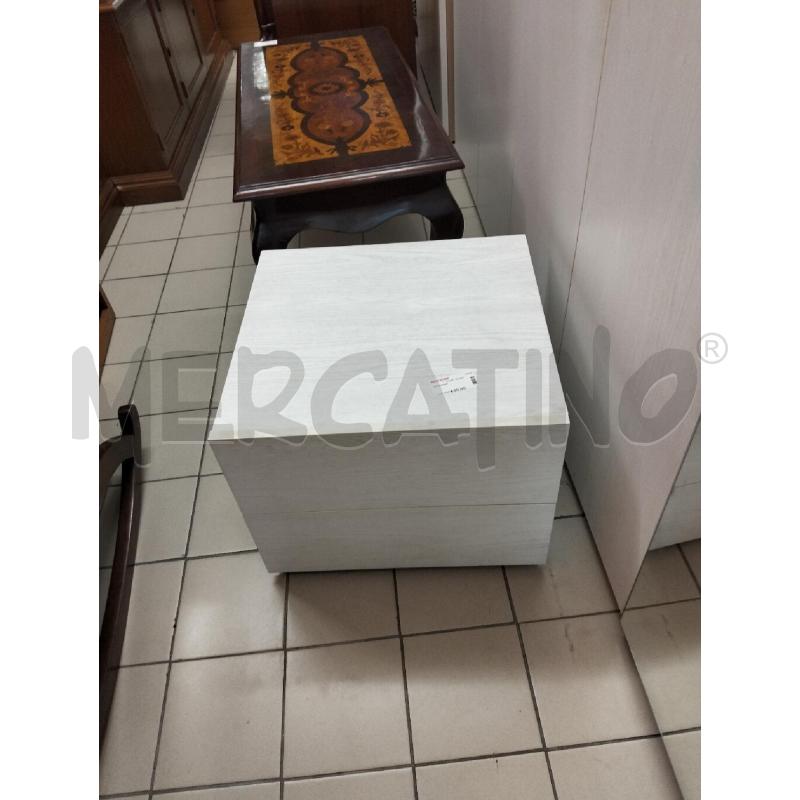 COMODINO  | Mercatino dell'Usato Roma portonaccio 2