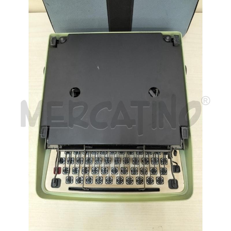 MACCHINA DA SCRIVERE VERDE OLIVETTI LETTERA 32 VERDE | Mercatino dell'Usato Roma portonaccio 4
