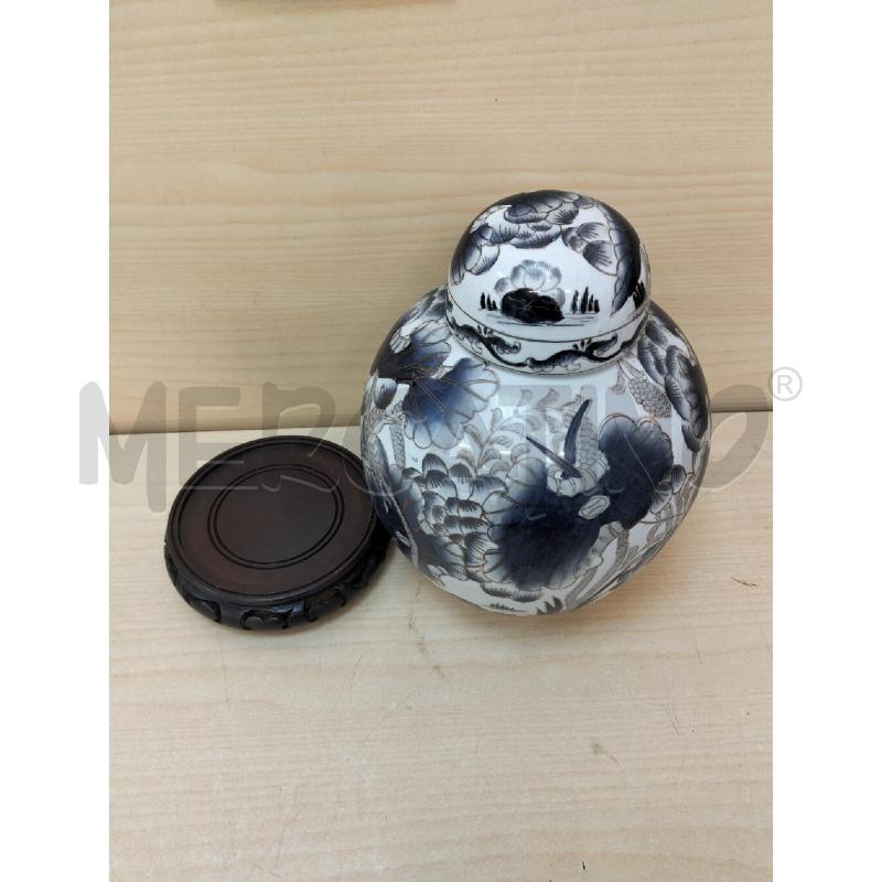 POTICHE VASO ORIENTALE BIANCA BLU | Mercatino dell'Usato Roma portonaccio 3