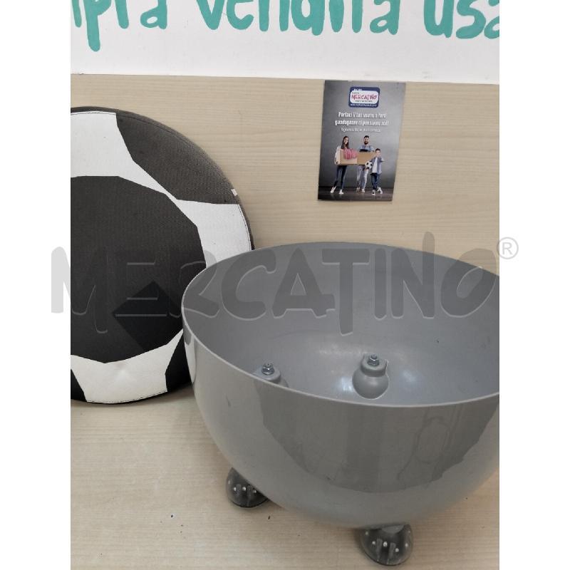 POUF DESIGNE C/ROTELLE | Mercatino dell'Usato Roma portonaccio 3