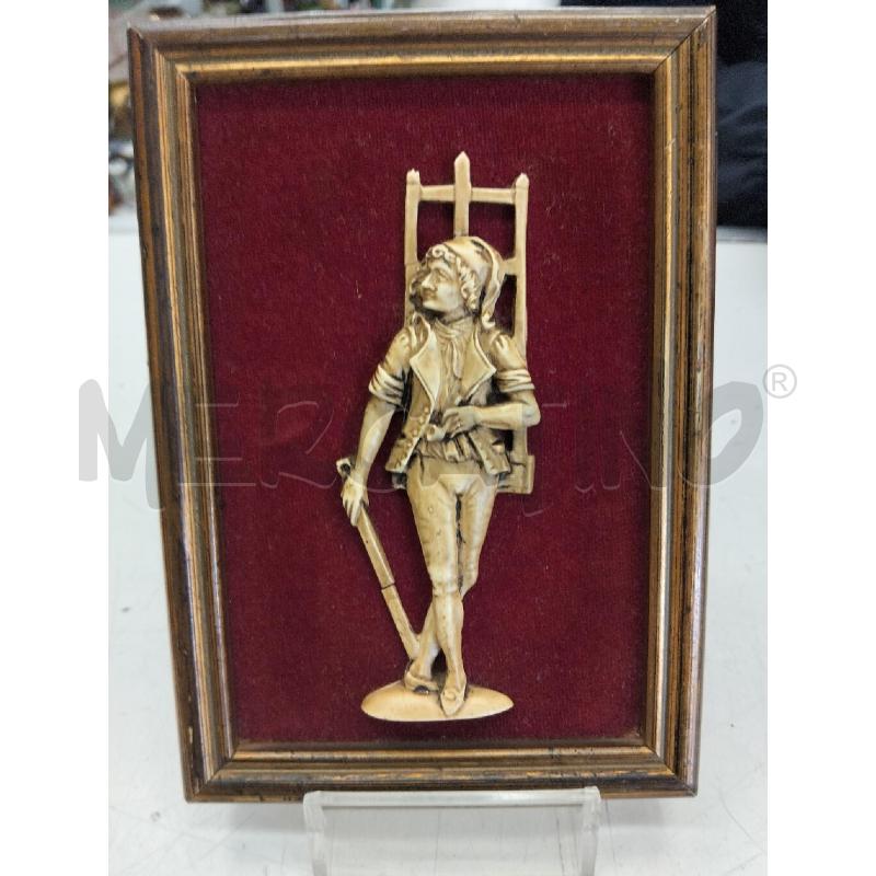 QUADRETTO FIGURA POLVERE D'OSSO SFONDO VELLUTO | Mercatino dell'Usato Roma portonaccio 1