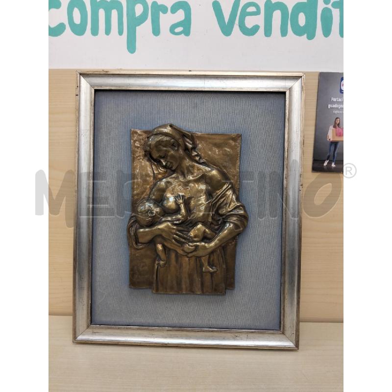 QUADRO C RILIEVO PLACCA MATERNITÀ METALLO DORATO | Mercatino dell'Usato Roma portonaccio 1