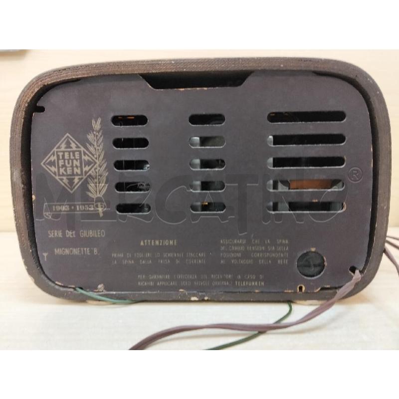 RADIO VINTAGE TELEFUNKEN DA RIV (LUCE SI ACCENDE) | Mercatino dell'Usato Roma portonaccio 3