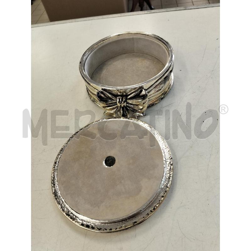 SCATOLA TONDA STILARTE LAMINATA C FIOCCO | Mercatino dell'Usato Roma portonaccio 3