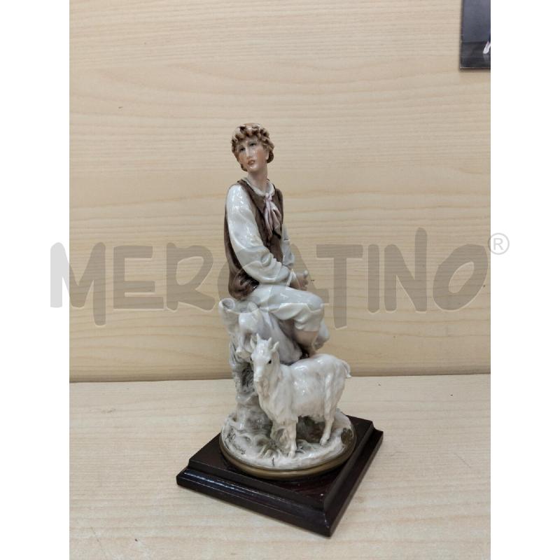 SCULTURA ARMANI UOMO C CAPRETTA | Mercatino dell'Usato Roma portonaccio 3