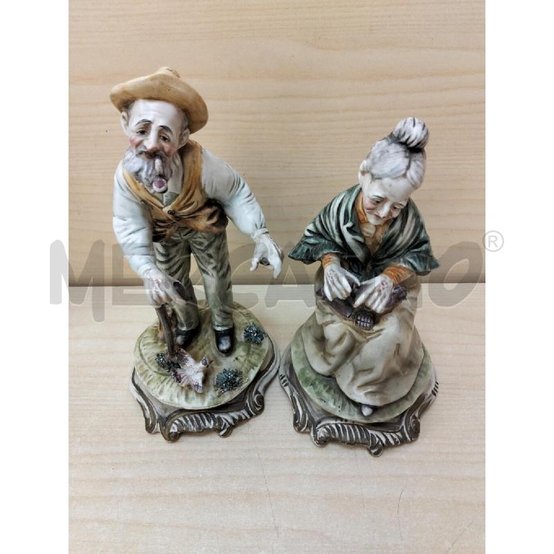 SCULTURA COPPIA CAPODIMONTE ANZIANI | Mercatino dell'Usato Roma portonaccio 1