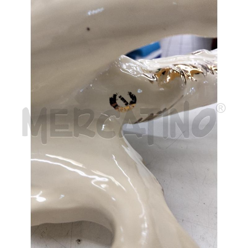 SOPRAMMOBILE CANE PORCELLANA LARGHEZZA 71CM | Mercatino dell'Usato Roma portonaccio 3
