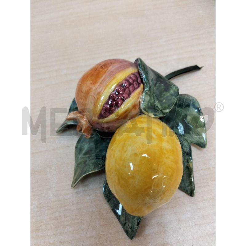 SOPRAMMOBILE CERAMICA LIMONE E MELOGRANO | Mercatino dell'Usato Roma portonaccio 5