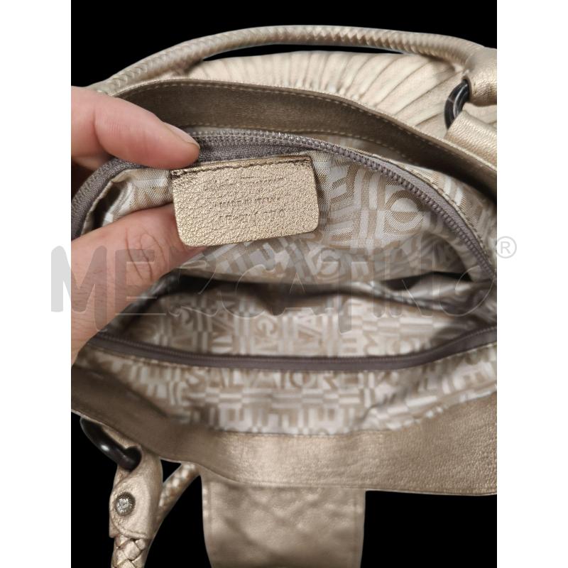 BORSA DONNA SALVATORE FERRAGAMO DORATA | Mercatino dell'Usato Roma tiburtina 4