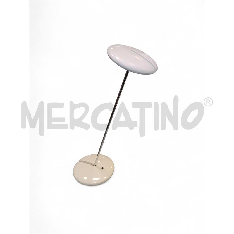LAMPADA DA TAVOLO BIANCA DESIGN+ACC BANC | Mercatino dell'Usato Roma tiburtina 1